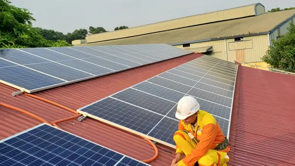 Lucrare Davroofing panouri fotovoltaice
